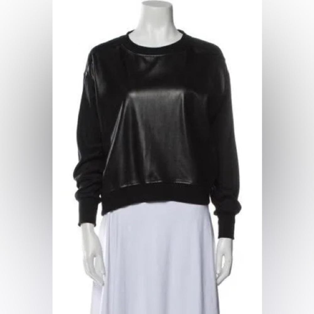 Alice + Olivia Sweatshirt-NEW W/Out TAG
•   Black